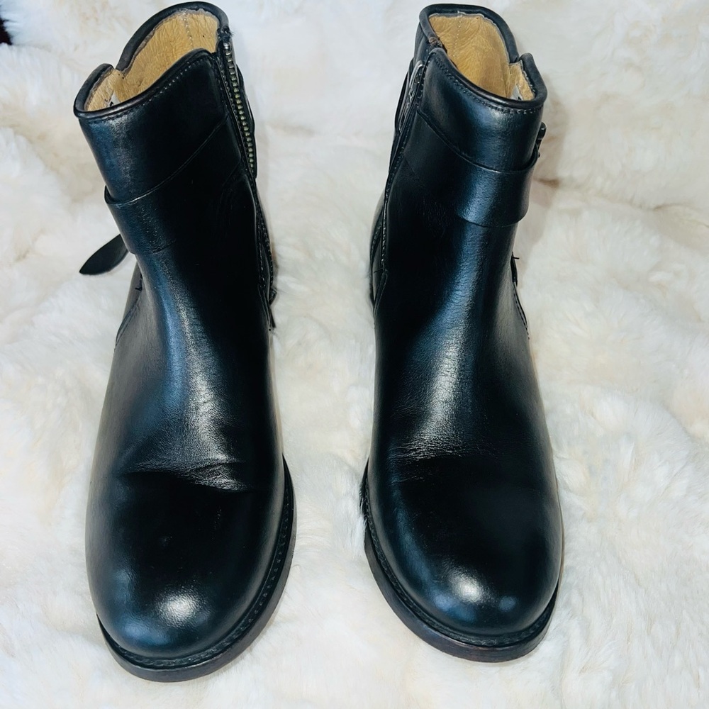 Frye Black Ankle Boots Smooth Leather Classic Style